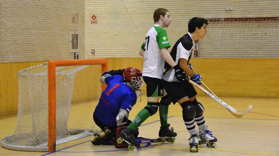 El Iru&ntilde;a hockey mide sus fuerzas en la pista gallega del Compa&ntilde;&iacute;a de Mar&iacute;a